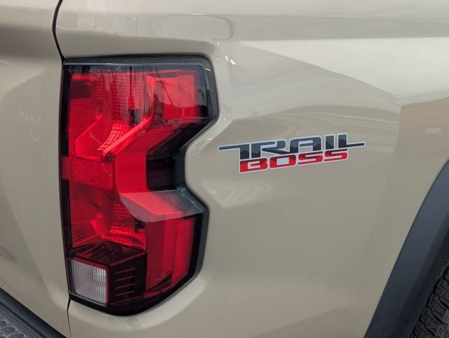 2024 Chevrolet Colorado Trail Boss photo 4