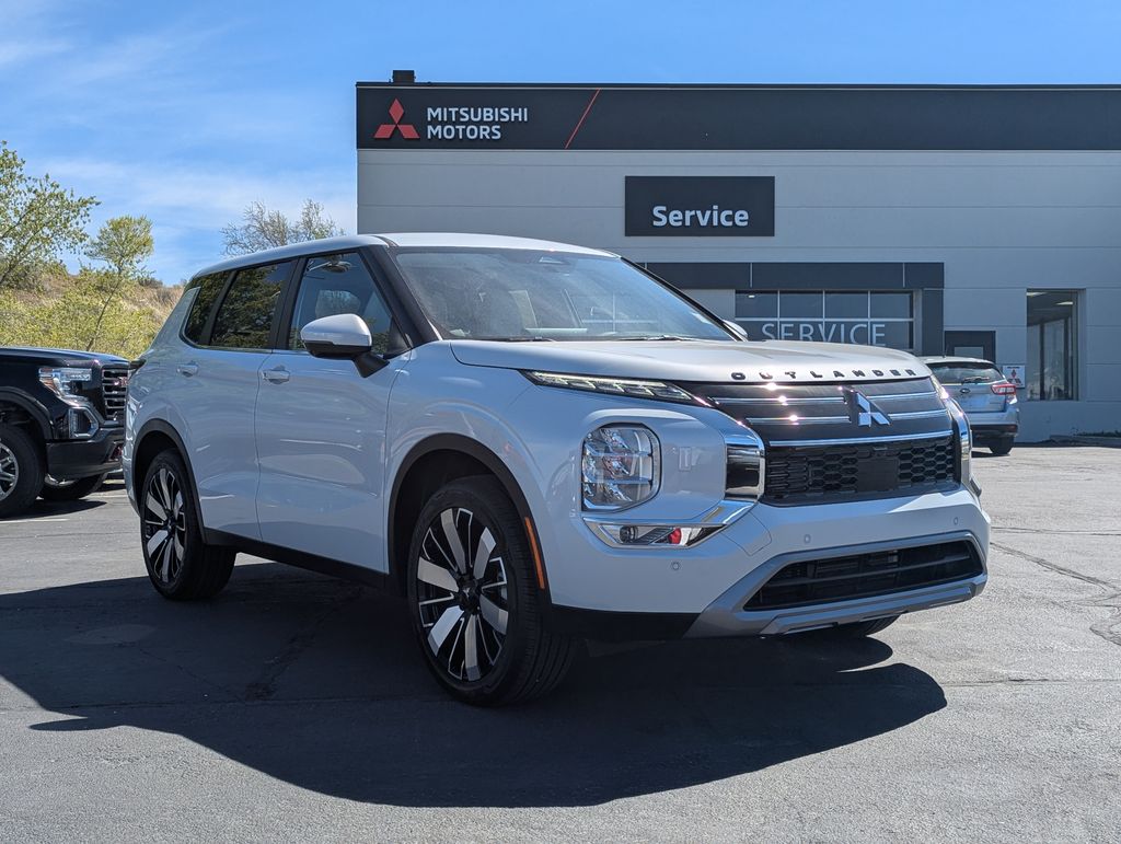 2026 Mitsubishi Outlander SE S-AWC's photo