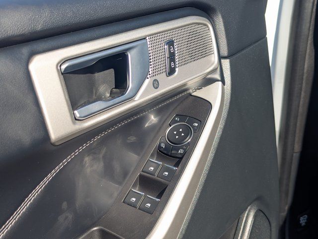 2023 Ford Explorer Limited - Photo 27