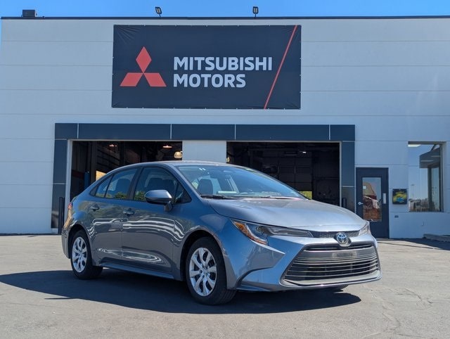 2024 Toyota Corolla LE's photo