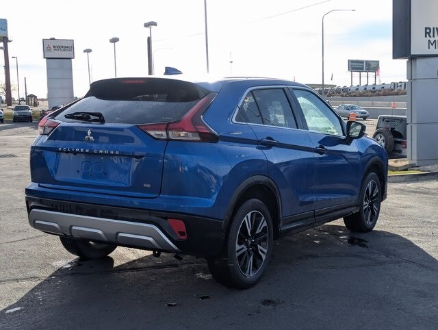 2024 Mitsubishi Eclipse Cross SEL photo 3