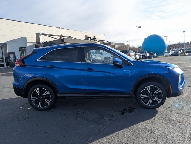 2024 Mitsubishi Eclipse Cross SEL photo 2