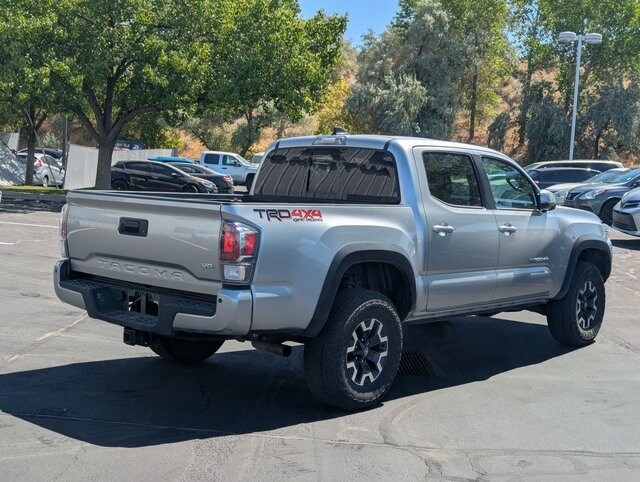 2023 Toyota Tacoma V6 photo 2
