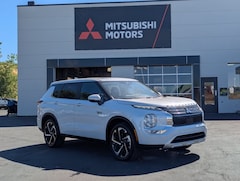 2025 Mitsubishi Outlander PHEV SE SUV