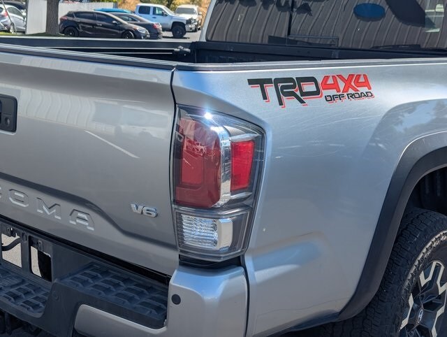 2023 Toyota Tacoma V6 photo 3