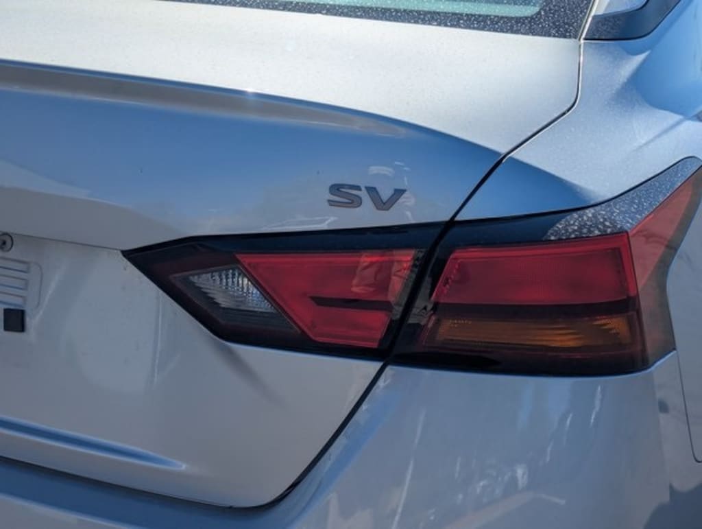 Used 2023 Nissan Altima 2.5 SV Sedan