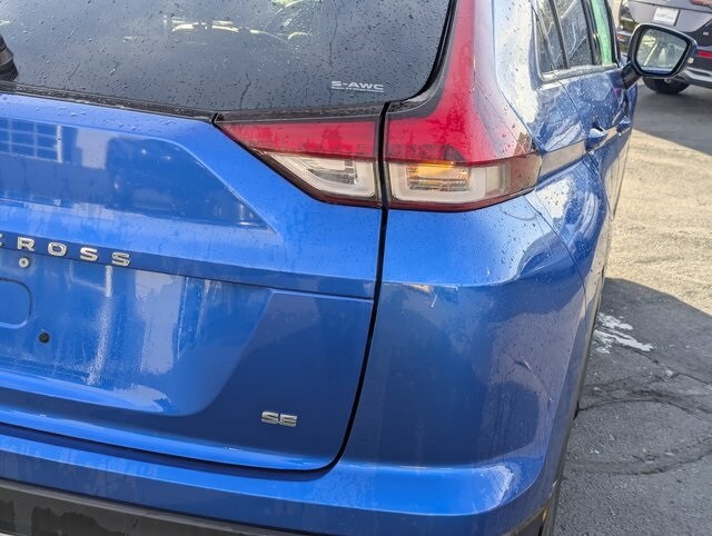 2024 Mitsubishi Eclipse Cross SEL photo 4