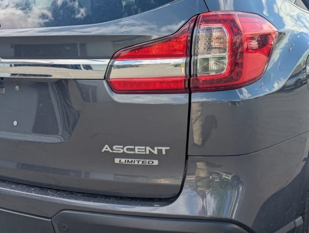 Used 2022 Subaru Ascent Limited 8-Passenger SUV