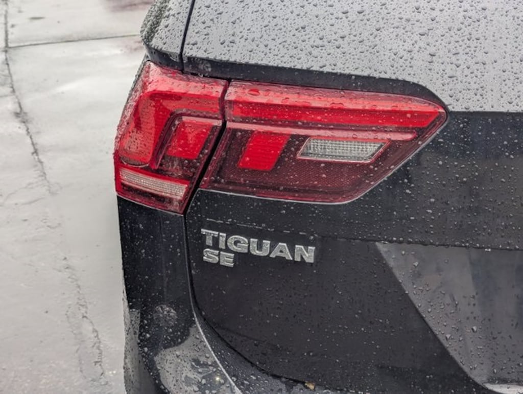 Used 2018 Volkswagen Tiguan 2.0T SE 4MOTION SUV