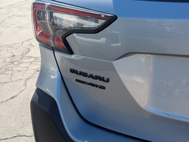 2025 Subaru Outback Onyx Edition photo 2
