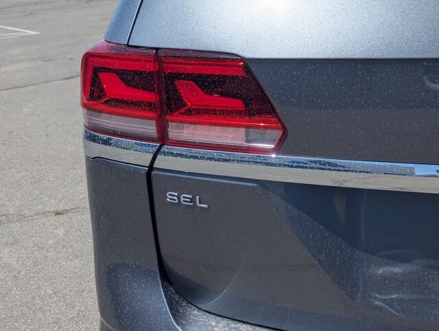 2022 Volkswagen Atlas SEL photo 3