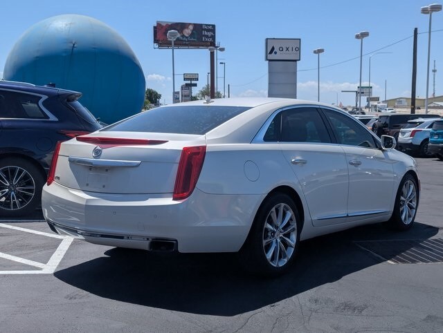 2014 Cadillac XTS Luxury photo 3