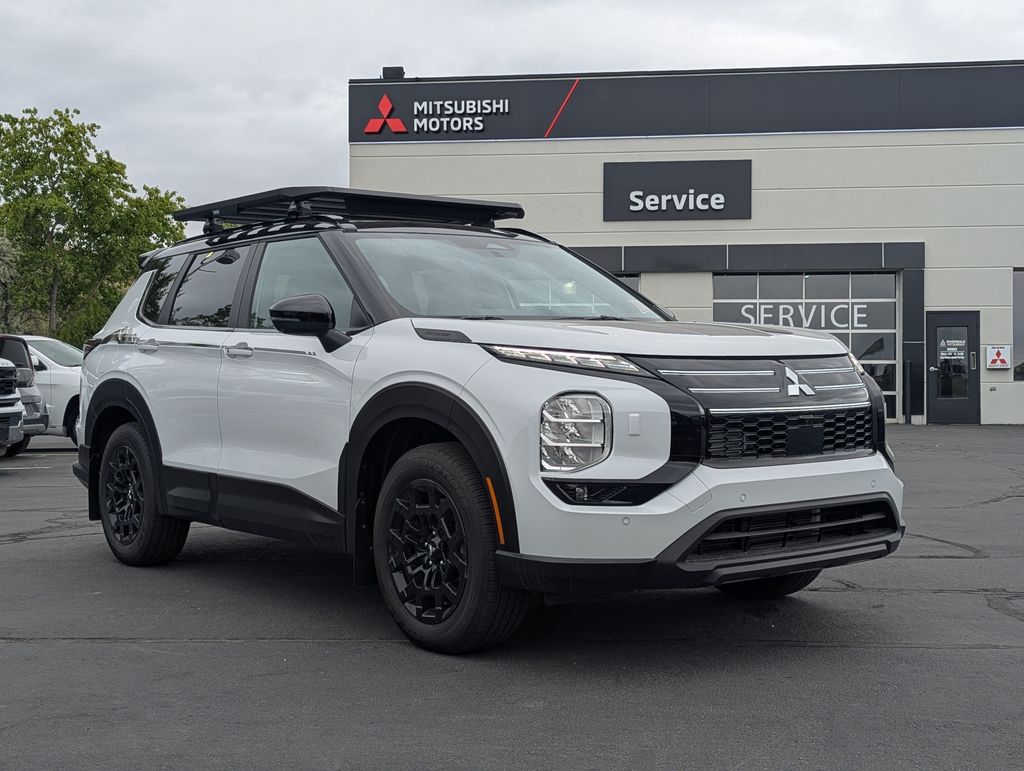 2026 Mitsubishi Outlander's photo