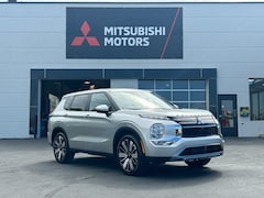 2025 Mitsubishi Outlander SE SUV