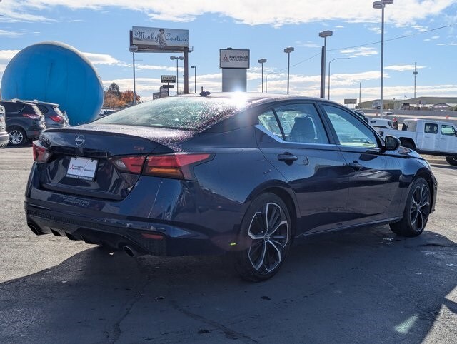 2024 Nissan Altima 2.5 SR photo 3