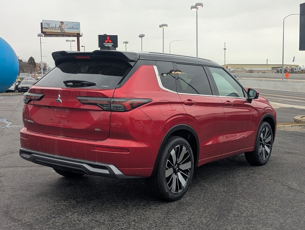 New 2026 Mitsubishi Outlander SEL SUV