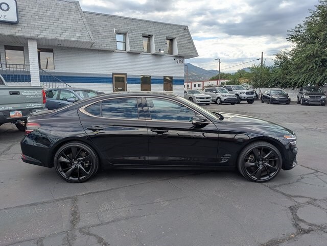2023 Genesis G70 2.0T photo 2