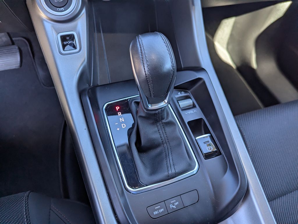2024 Dodge Hornet R/T - Photo 13