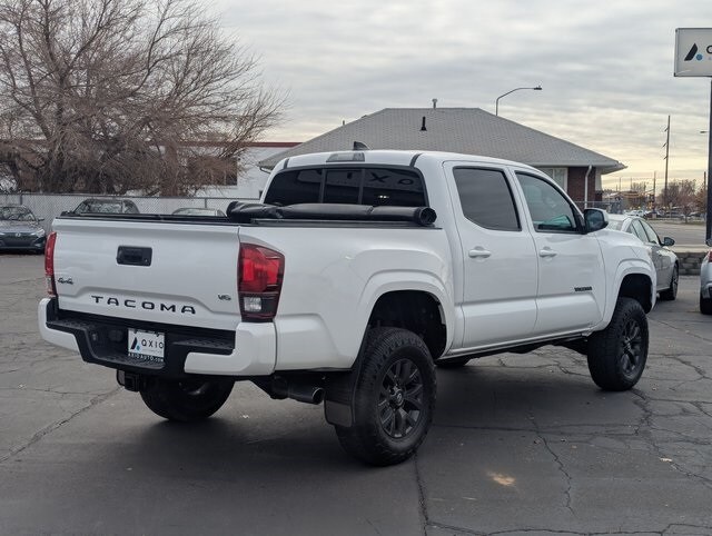 2020 Toyota Tacoma V6 4x4 photo 3