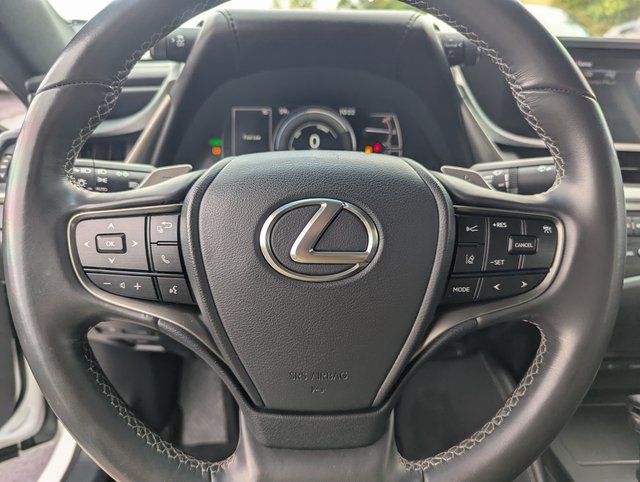2021 Lexus ES Hybrid 300h - Photo 19