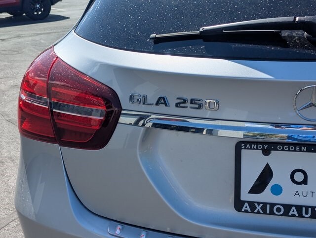 2019 Mercedes Benz GLA 250 4MATIC photo 4