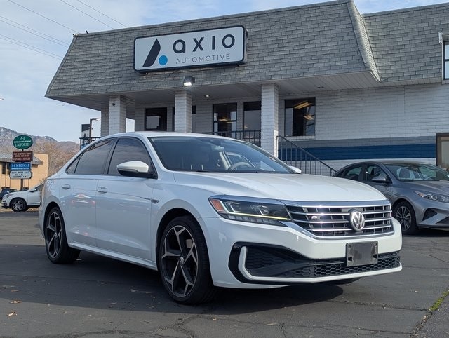 2020 Volkswagen Passat R-Line's photo