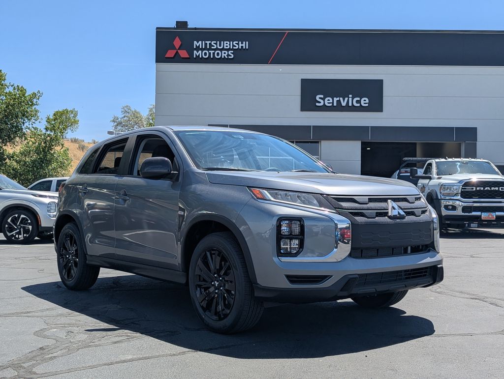 2026 Mitsubishi Outlander Sport 2.0 LE AWC CVT's photo