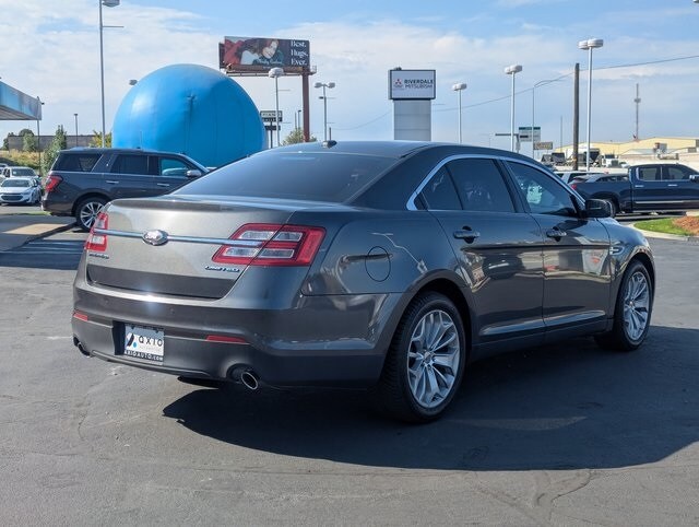 2019 Ford Taurus Limited photo 2