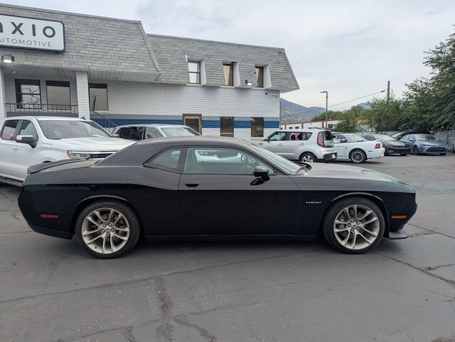 2020 Dodge Challenger R/T photo 2