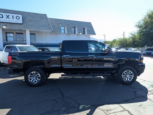 2016 Chevrolet Silverado 3500HD LTZ photo 2