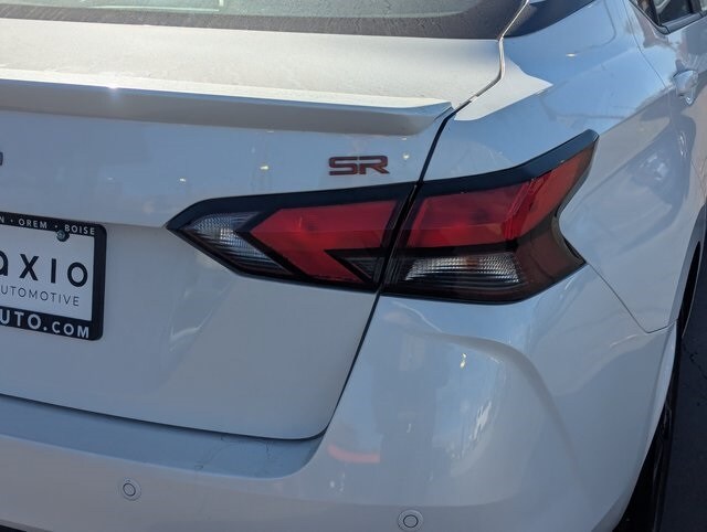 2025 Nissan Versa 1.6 SR photo 4