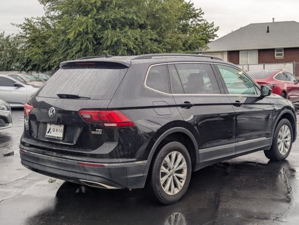 Used 2018 Volkswagen Tiguan 2.0T SE 4MOTION SUV