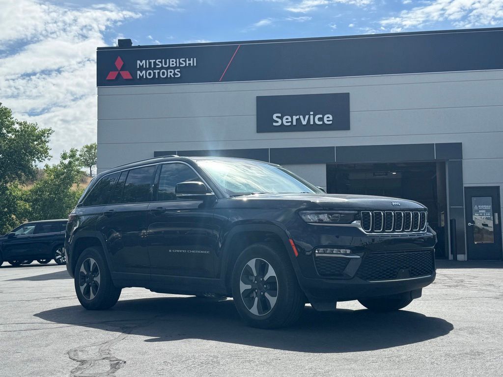 2024 Jeep Grand Cherokee 4xe 4x4's photo