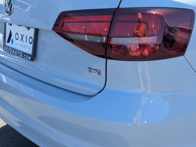 2017 Volkswagen Jetta 1.4T S photo 3