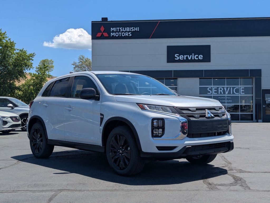 2026 Mitsubishi Outlander Sport 2.0 LE AWC CVT's photo