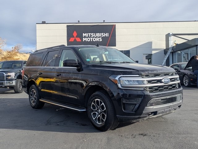 2023 Ford Expedition XLT's photo