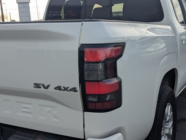 2022 Nissan Frontier SV photo 4