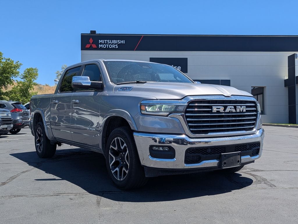 2025 RAM 1500 Laramie 4x4 Crew Cab 5'7's photo