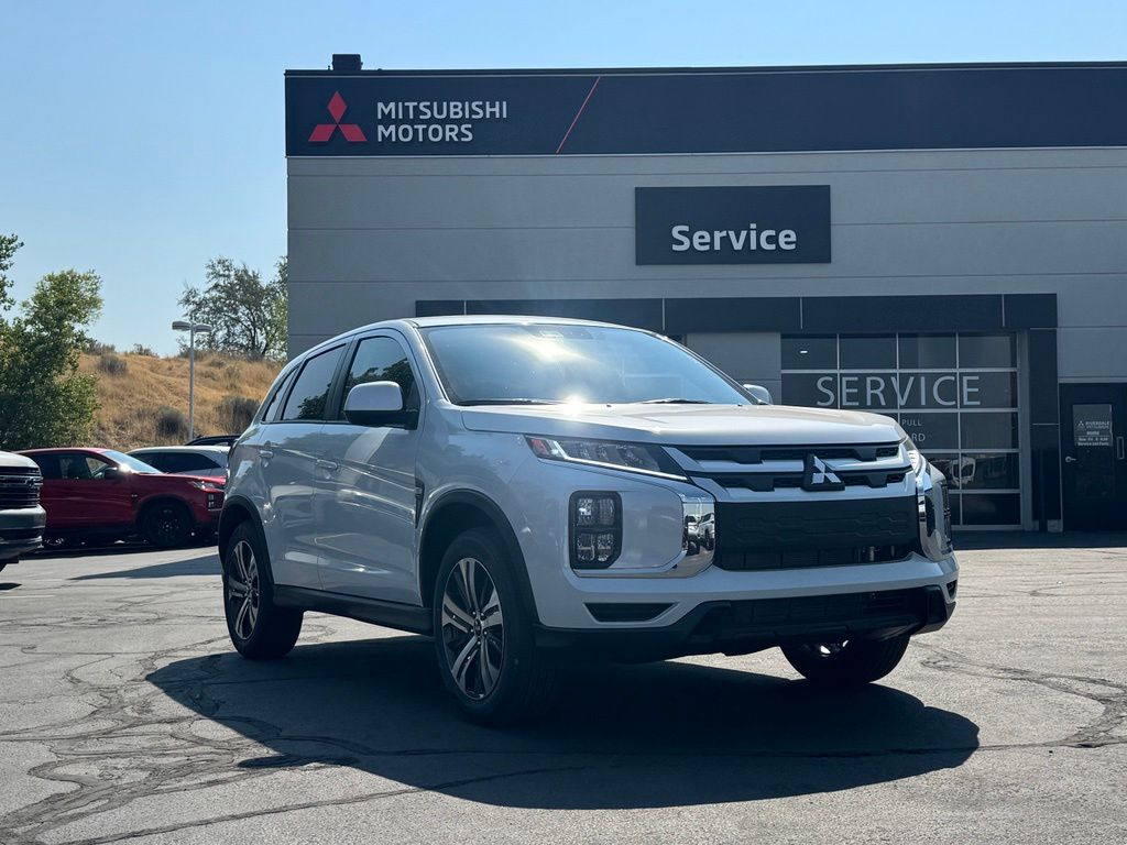 2027 Mitsubishi Outlander Sport ES