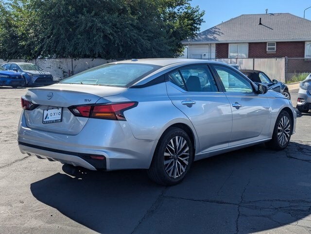 2024 Nissan Altima 2.5 SV photo 3