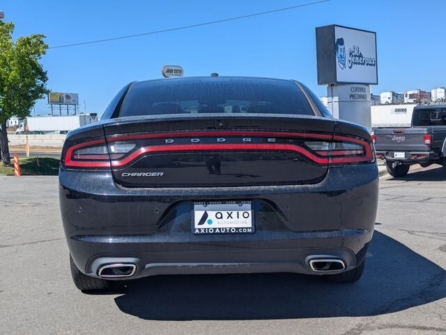 2020 Dodge Charger SXT photo 2