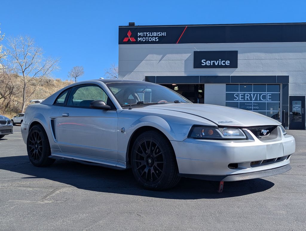 2004 Ford Mustang Standard