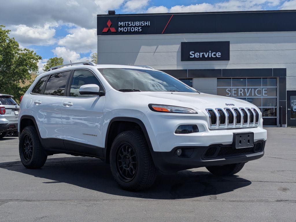 2018 Jeep Cherokee Latitude Plus 4X4's photo