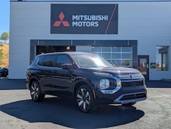 2025 Mitsubishi Outlander SE SUV