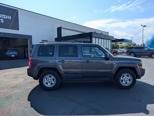 2015 Jeep Patriot Sport photo 2