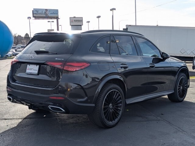 2023 Mercedes Benz GLC 300 4MATIC photo 3