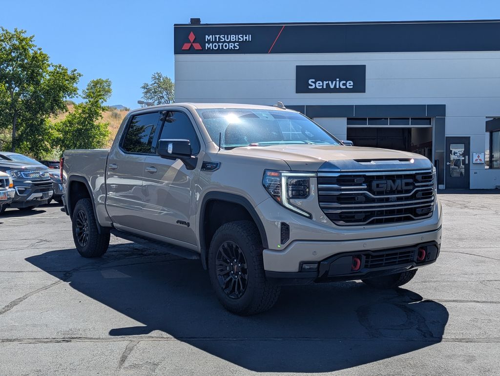 2022 GMC Sierra 4WD Crew Cab Short Box AT4's photo