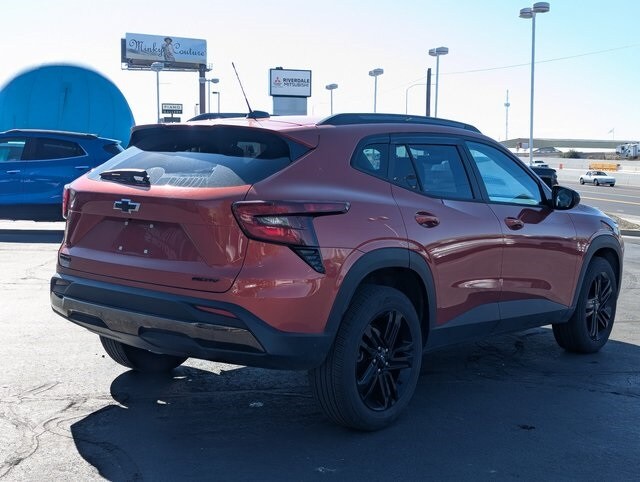 2024 Chevrolet Trax ACTIV photo 2