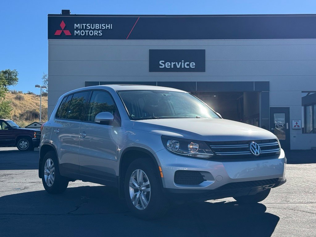Used 2013 Volkswagen Tiguan S with VIN WVGBV7AX9DW545594 for sale in Riverdale, UT