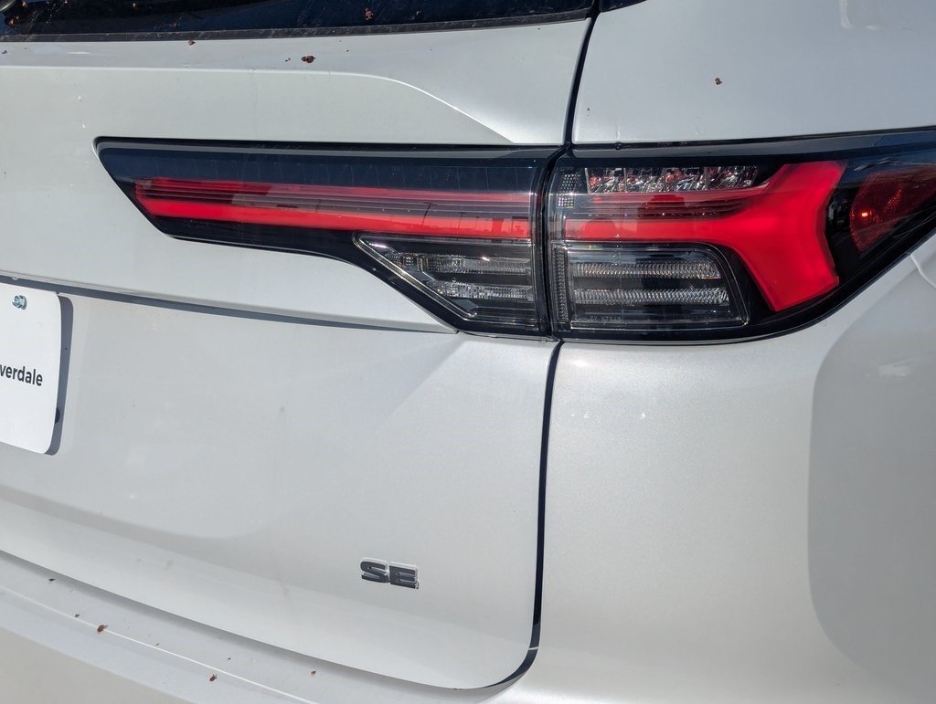 New 2026 Mitsubishi Outlander SE SUV